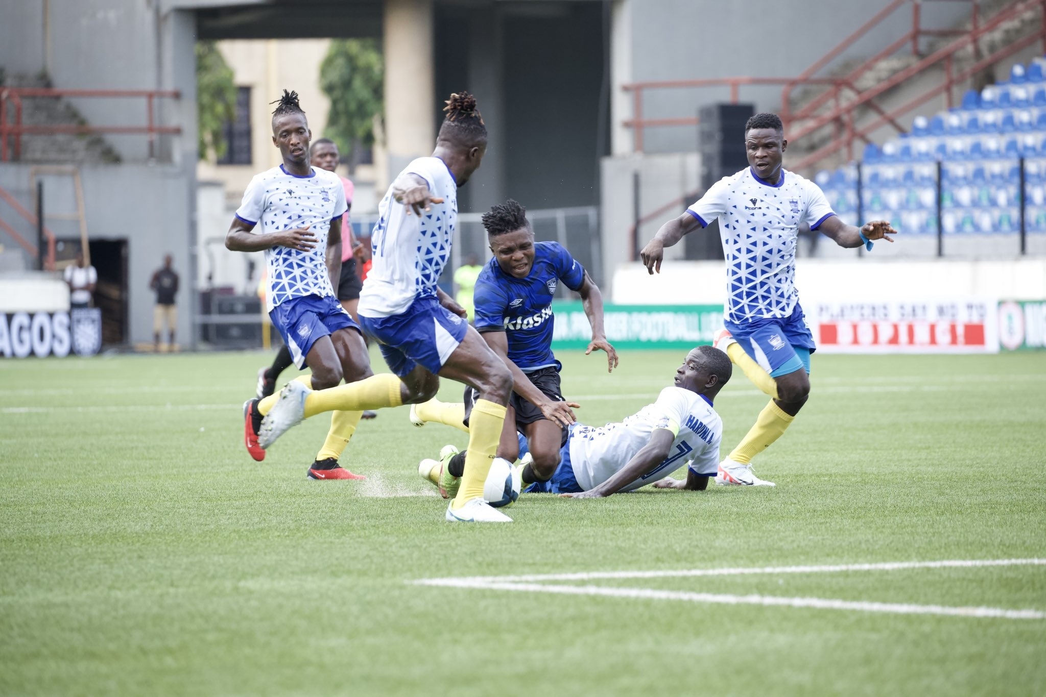 Sporting Lagos settles for a draw against Doma United. Get the details of the closely contested game and Sporting Lagos' unbeaten streak.