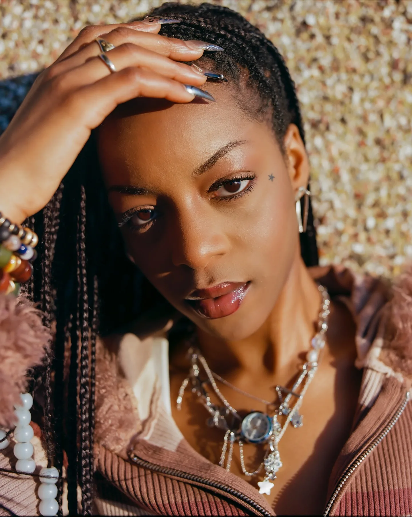 Onoola-sama, one of the hottest Nigerian hip-hop rapper and female artiste